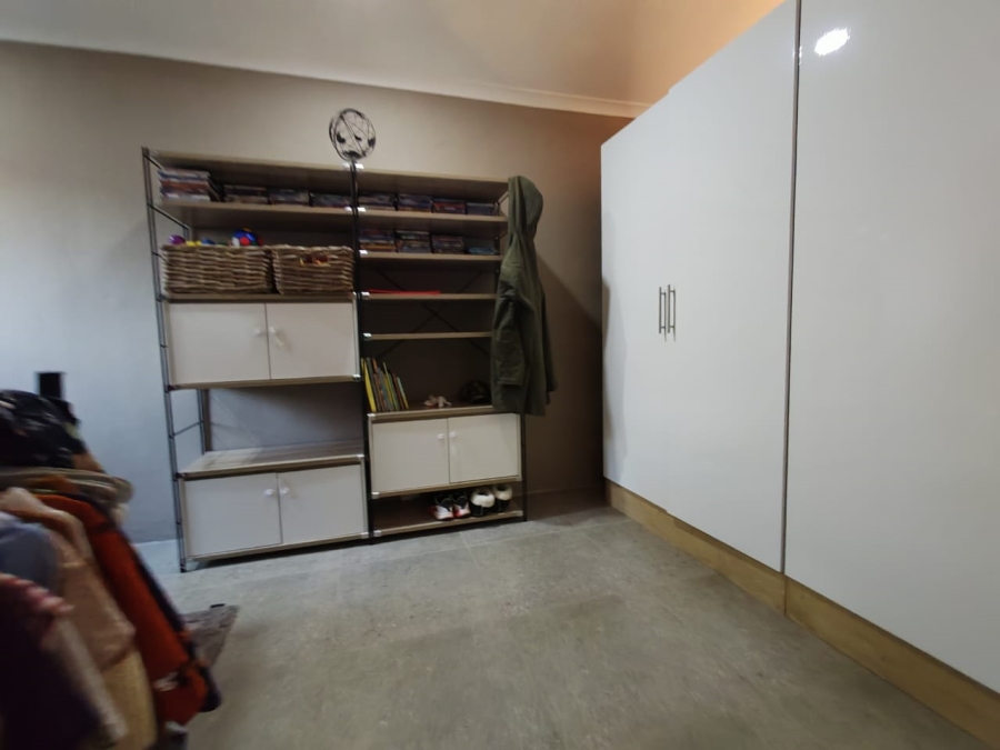 Commercial Property for Sale in Colleen Glen Eastern Cape